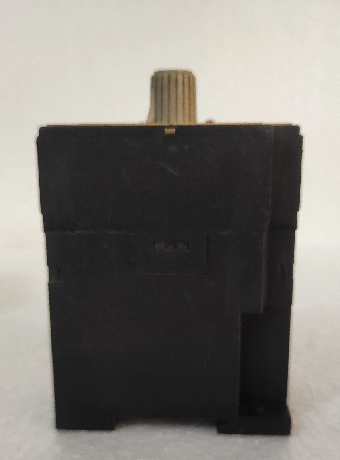 admin/uploads/uploads/Siemens 7PU2240-1BN32-OZ Electric Timer_4.webp